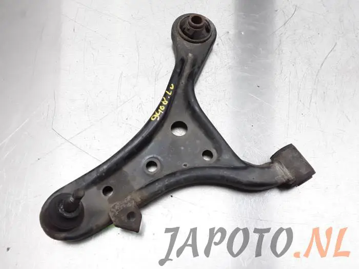 Bras de suspension bas avant gauche Toyota IQ