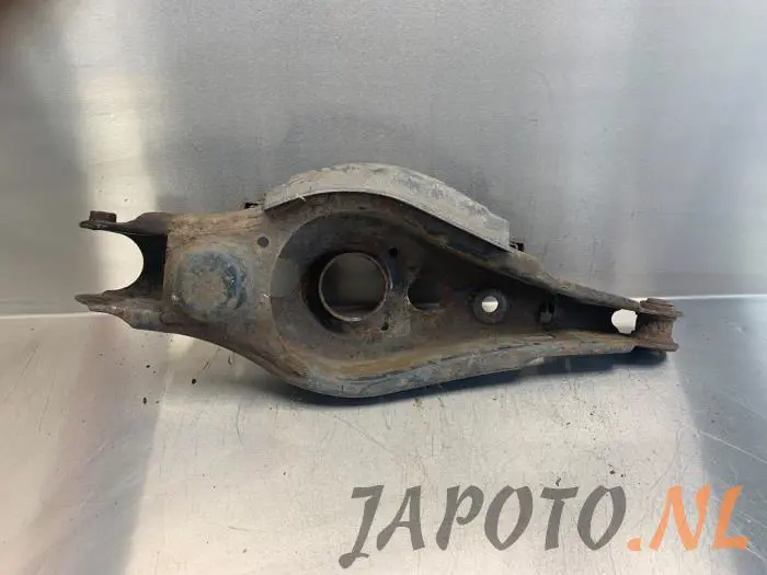 Bras de suspension bas arrière gauche Toyota Rav-4