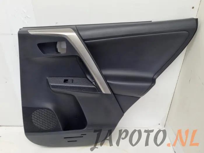 Revêtement portière 4portes arrière droite Toyota Rav-4