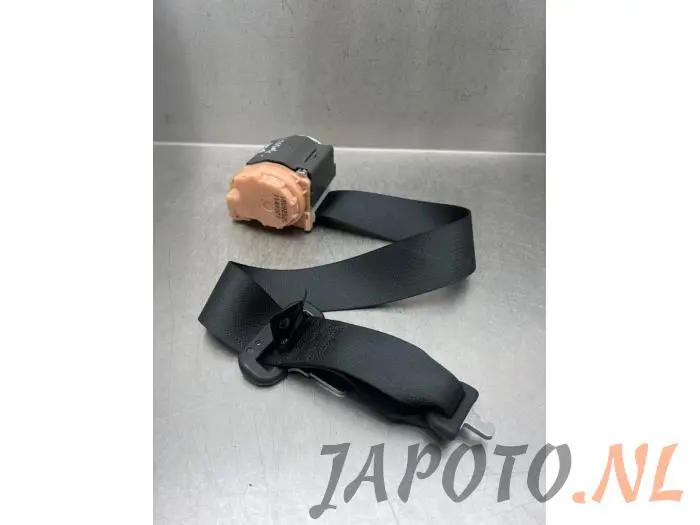 Ceinture de sécurité arrière centre Toyota Corolla