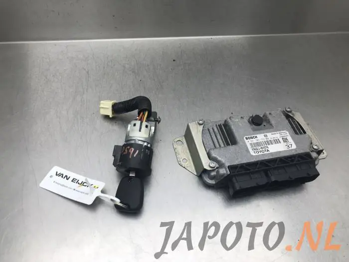 Serrure de contact + ordinateur Toyota Aygo