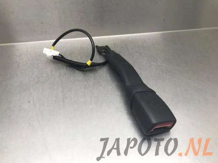 Insertion ceinture de sécurité avant gauche Toyota Aygo