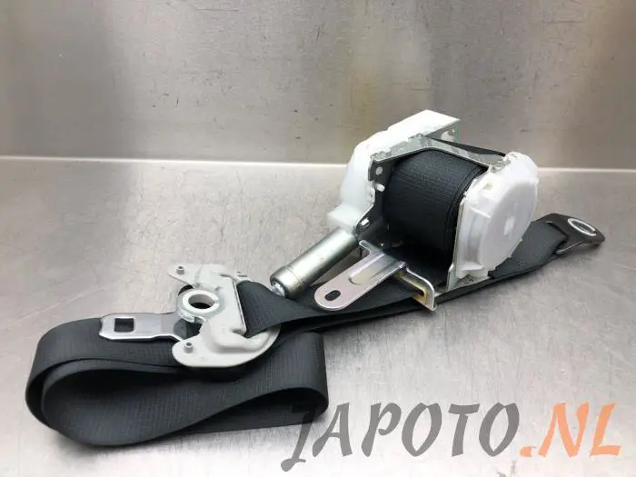 Ceinture de sécurité avant droite Toyota Auris