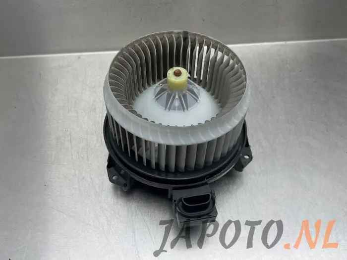 Moteur de ventilation chauffage Toyota Hilux