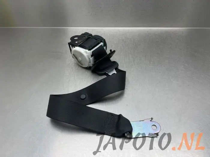 Ceinture de sécurité arrière centre Toyota Auris