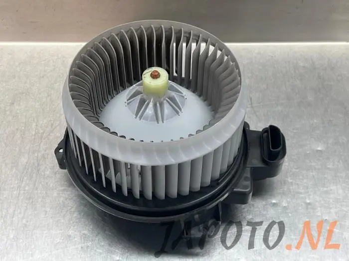 Moteur de ventilation chauffage Toyota Prius Plus