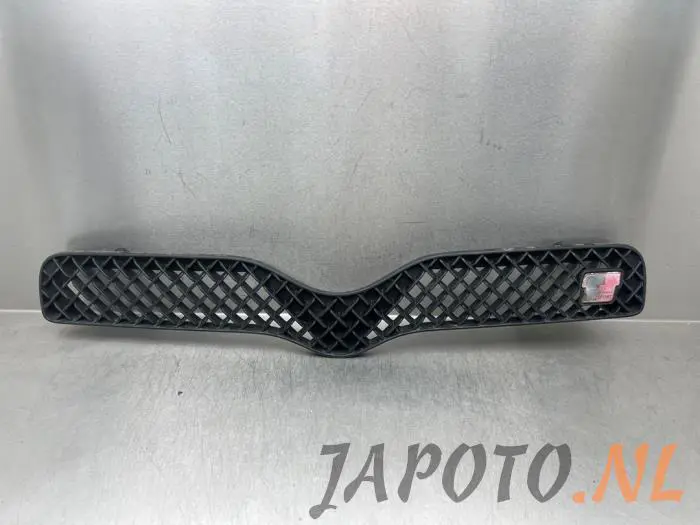 Pare-chocs grille Toyota Yaris