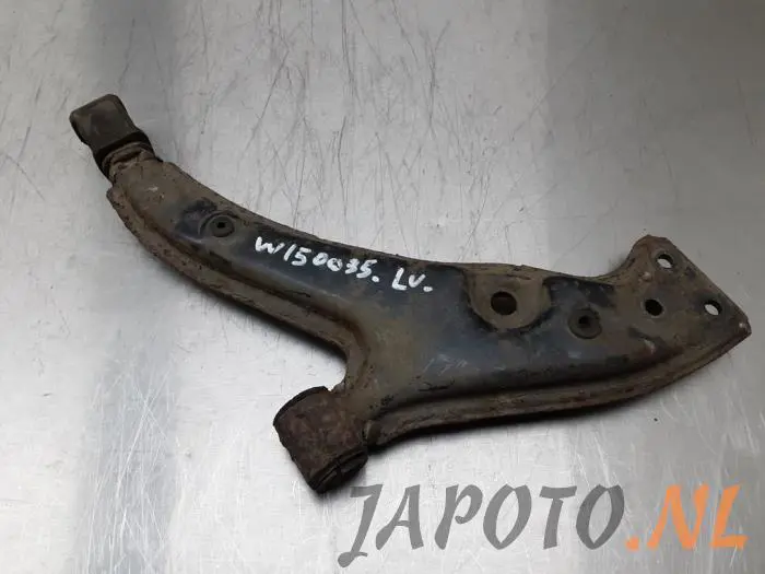 Bras de suspension bas avant gauche Toyota Starlet